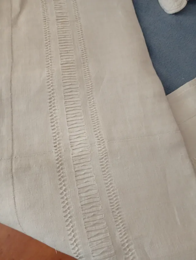 Folha de linho esbranquiçada