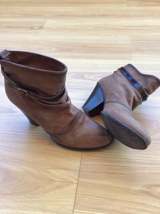 Botines tacón Hispanitas marrones