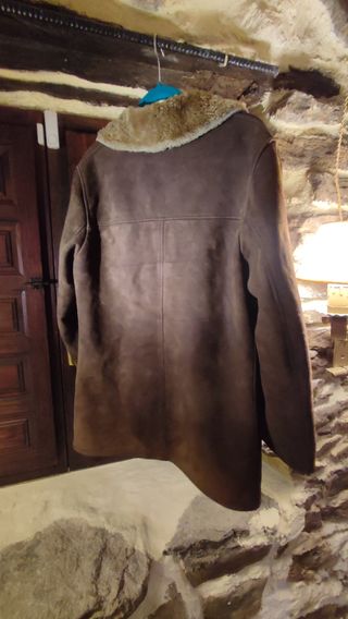 Abrigo piel vuelta y borrego marrón