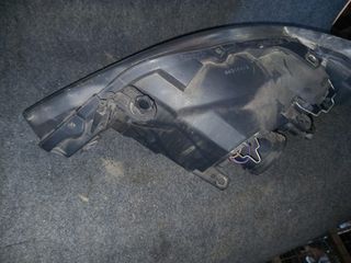 Faro delantero Seat Ibiza 2010