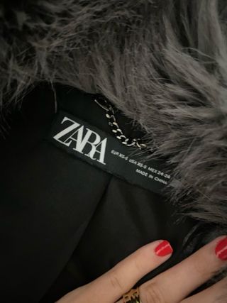 Chaleco pelo Zara gris talla única