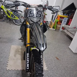 Suzuki RMZ 450 2024