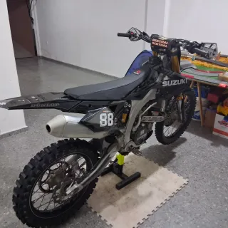 Suzuki RMZ 450 2024