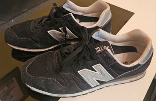 Zapatillas New Balance 373 Negras y Plateadas