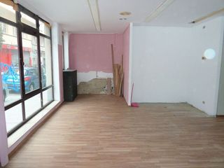Local comercial en alquiler en Falperra - Santa Lucía en Coruña (A)