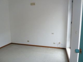 Local comercial en alquiler en Falperra - Santa Lucía en Coruña (A)