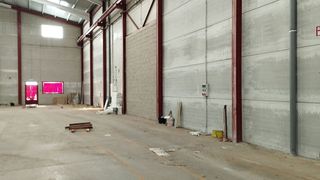 Nave industrial en venta en Santa Cruz - Industria - Polígono Campollano en Albacete