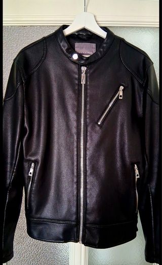 Cazadora motera Zara Man negra para chico