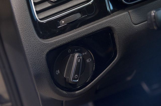 Volkswagen Golf 2.0 TSI GTI Performance DSG7 180kW