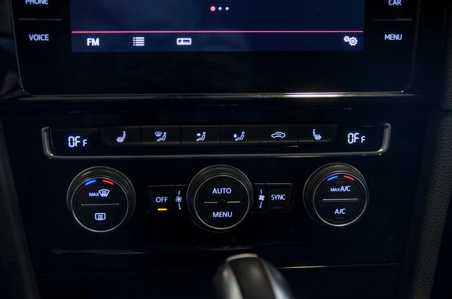 Volkswagen Golf 2.0 TSI GTI Performance DSG7 180kW