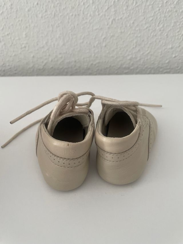 Zapato bebé OTS Talla 16 Beige nuevos