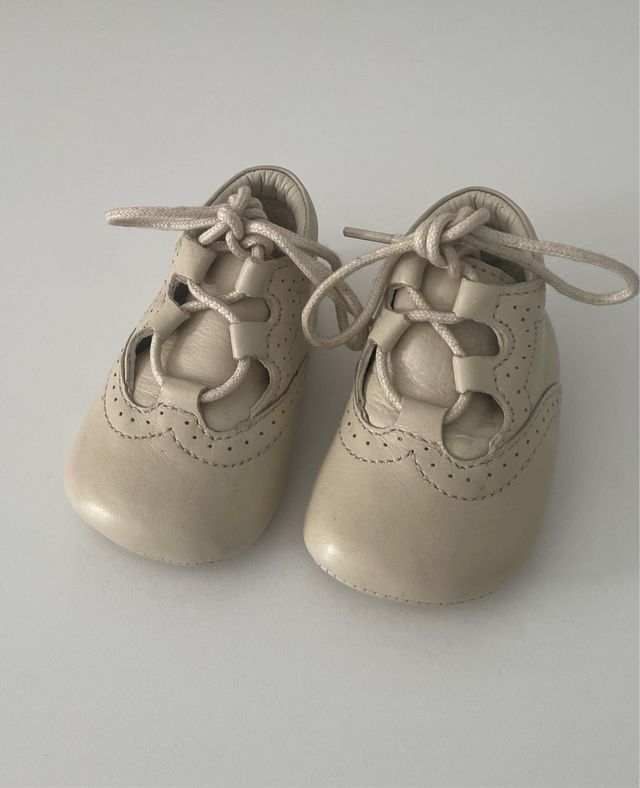 Zapato bebé OTS Talla 16 Beige nuevos