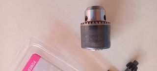 Porta brocas 1.5-10mm 3/8-24UNF con llave
