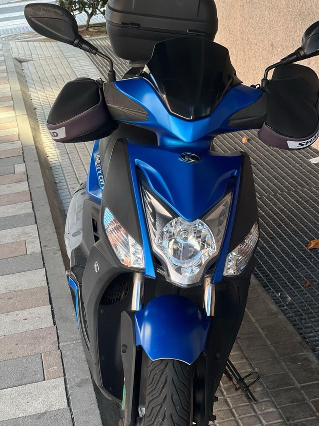 Moto Azul kymco agility 125