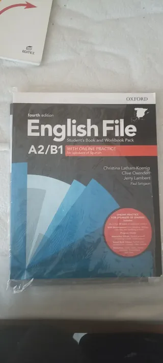 English File A2/b1 Student's Book And Workbook ...