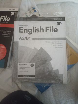 English File A2/b1 Student's Book And Workbook ...