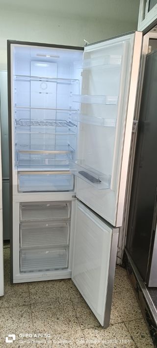 Nevera Combi Smeg Acero Inoxidable
NO Frost 
