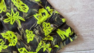 Conjunto Chaqueta, Corsé y Falda Estampado