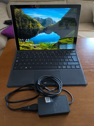 Microsoft Surface Pro 6 + Dock