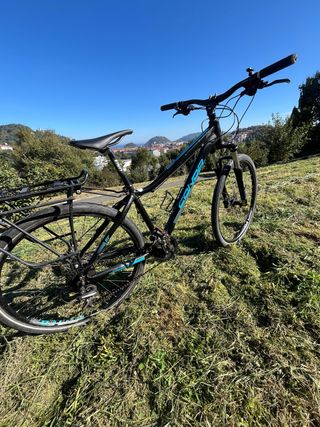 Bicicleta Conor 7200 con parrilladas. 