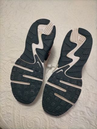 Zapatillas Nike Air Max Rojas y Blancas