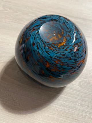 Vaso in vetro soffiato decorato