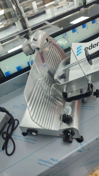 Cortadora de Fiambre Profesional Edenox