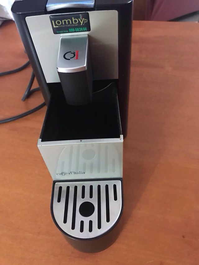 Idea regalo Natale Macchina caffè Italia+50 caps