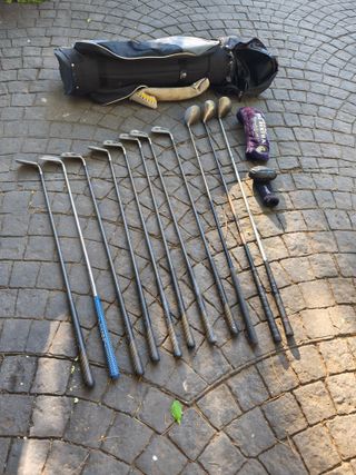 Material golf. Palos, bolsas y carros