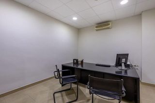 Oficina en venta en Pajaritos - Plaza de Toros en Granada
