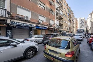 Oficina en venta en Pajaritos - Plaza de Toros en Granada