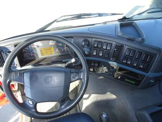 Volvo FM 400 - CAMIONES GRUAS