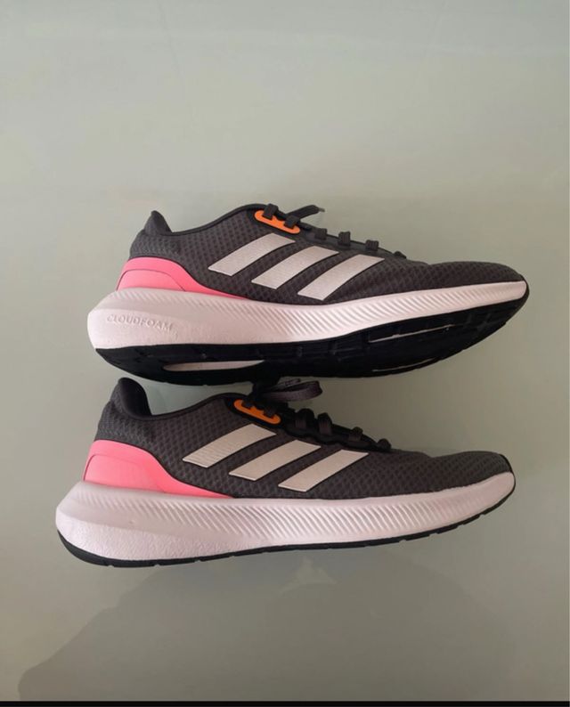 Zapatillas Adidas Running Gris y Rosa