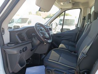 Ford Transit TREND PAQUETERO CON TRAMPILLA 130 CV