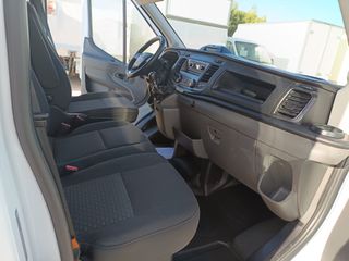 Ford Transit TREND PAQUETERO CON TRAMPILLA 130 CV