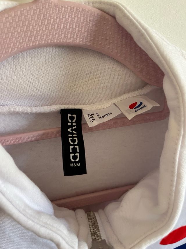 Sudadera Pepsi con letras japonesas