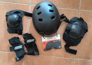 Casco y protecciones patinaje Oxelo