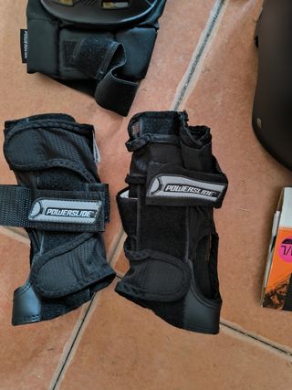 Casco y protecciones patinaje Oxelo