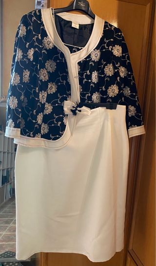 Traje 3 piezas negro y blanco T.52 