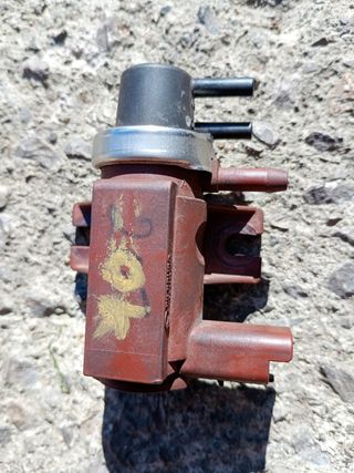   Ford c max válvula solenoide 
