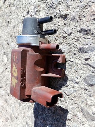  Ford c max válvula solenoide 
