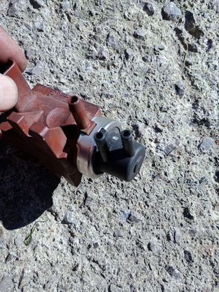   Ford c max válvula solenoide 
