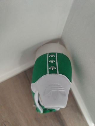 Adidas Gazelle Verde y Blanco Talla 46 2/3