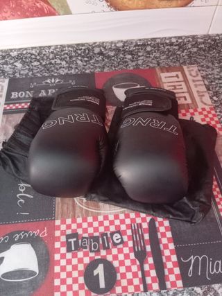 Guantes de boxeo Decathlon 8 oz