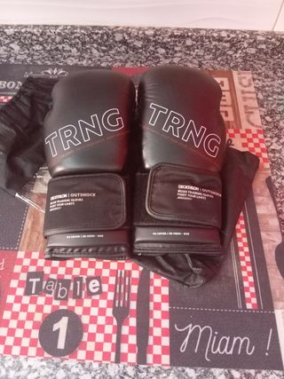 Guantes de boxeo Decathlon 8 oz
