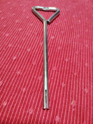 Abrebotellas antiguo abrelatas metal inox