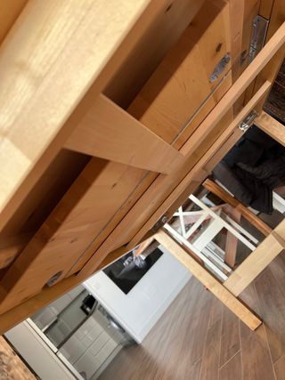 Mesa de comedor de madera