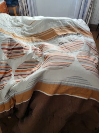 Edredón y cojines decorativos reig Martín cama 90