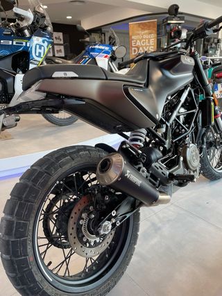 Husqvarna Svartpilen 401