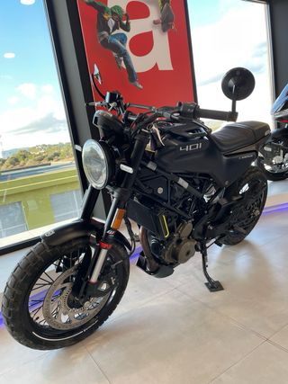 Husqvarna Svartpilen 401